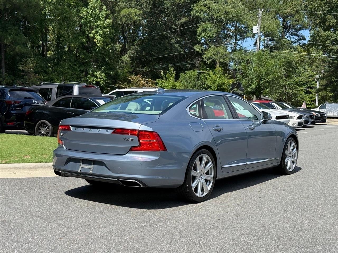 Volvo S90  2017