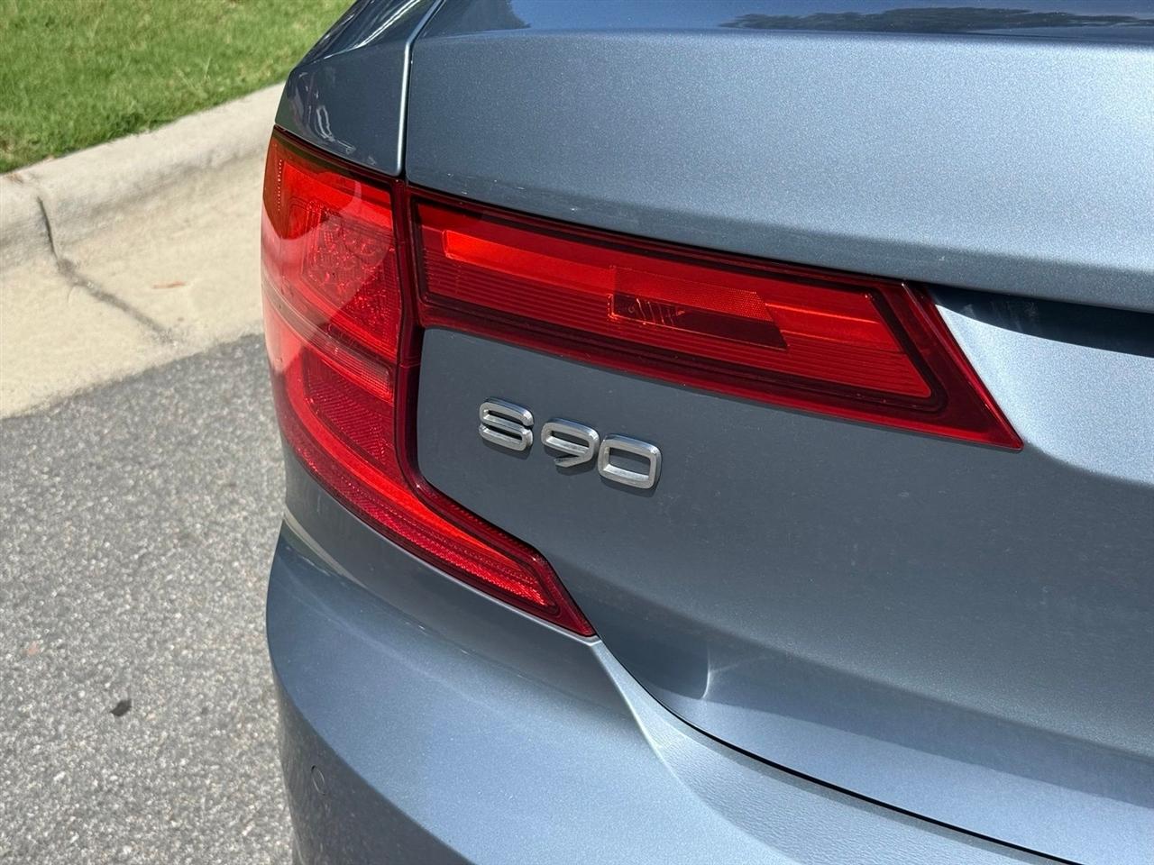 Volvo S90  2017