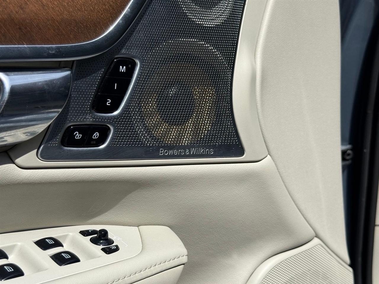 Volvo S90  2017