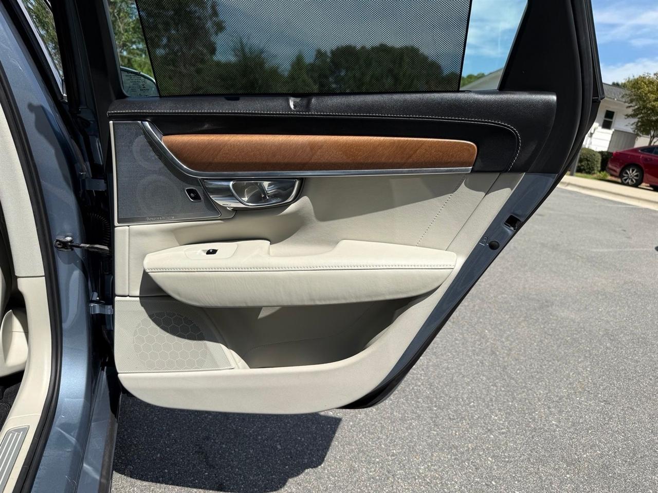 Volvo S90  2017