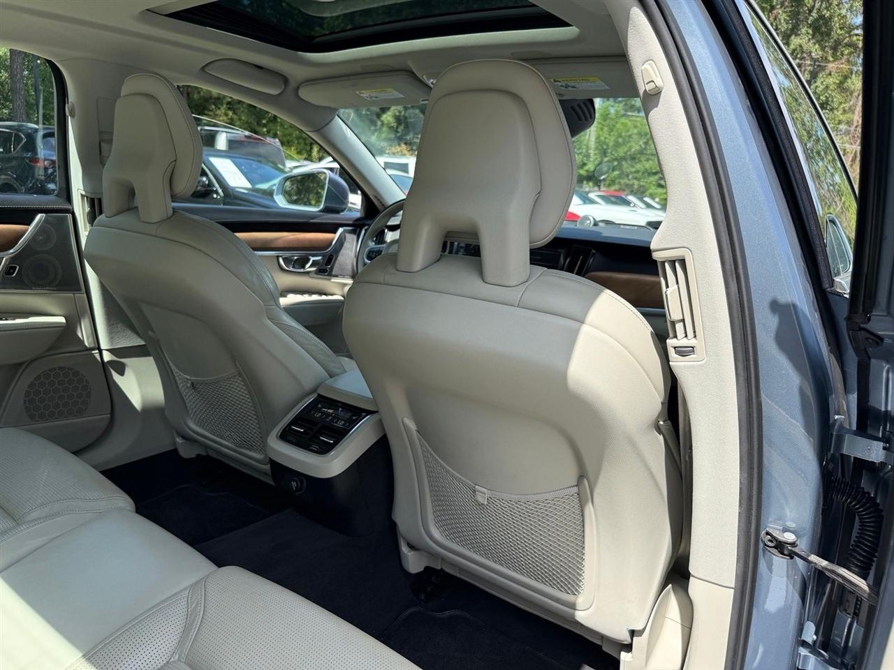 Volvo S90  2017