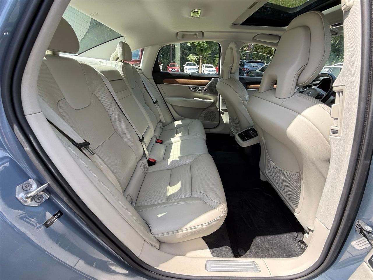 Volvo S90  2017