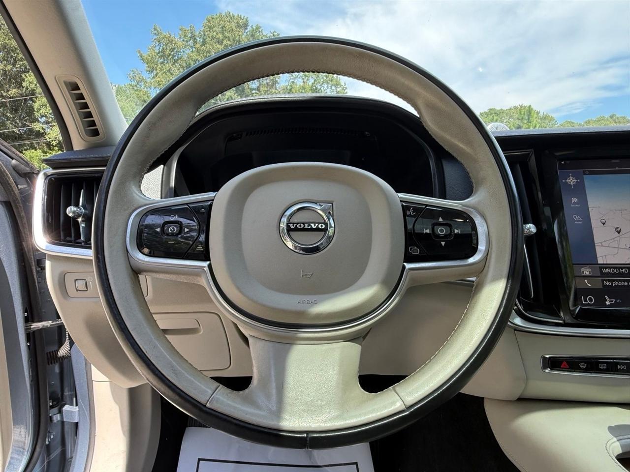 Volvo S90  2017