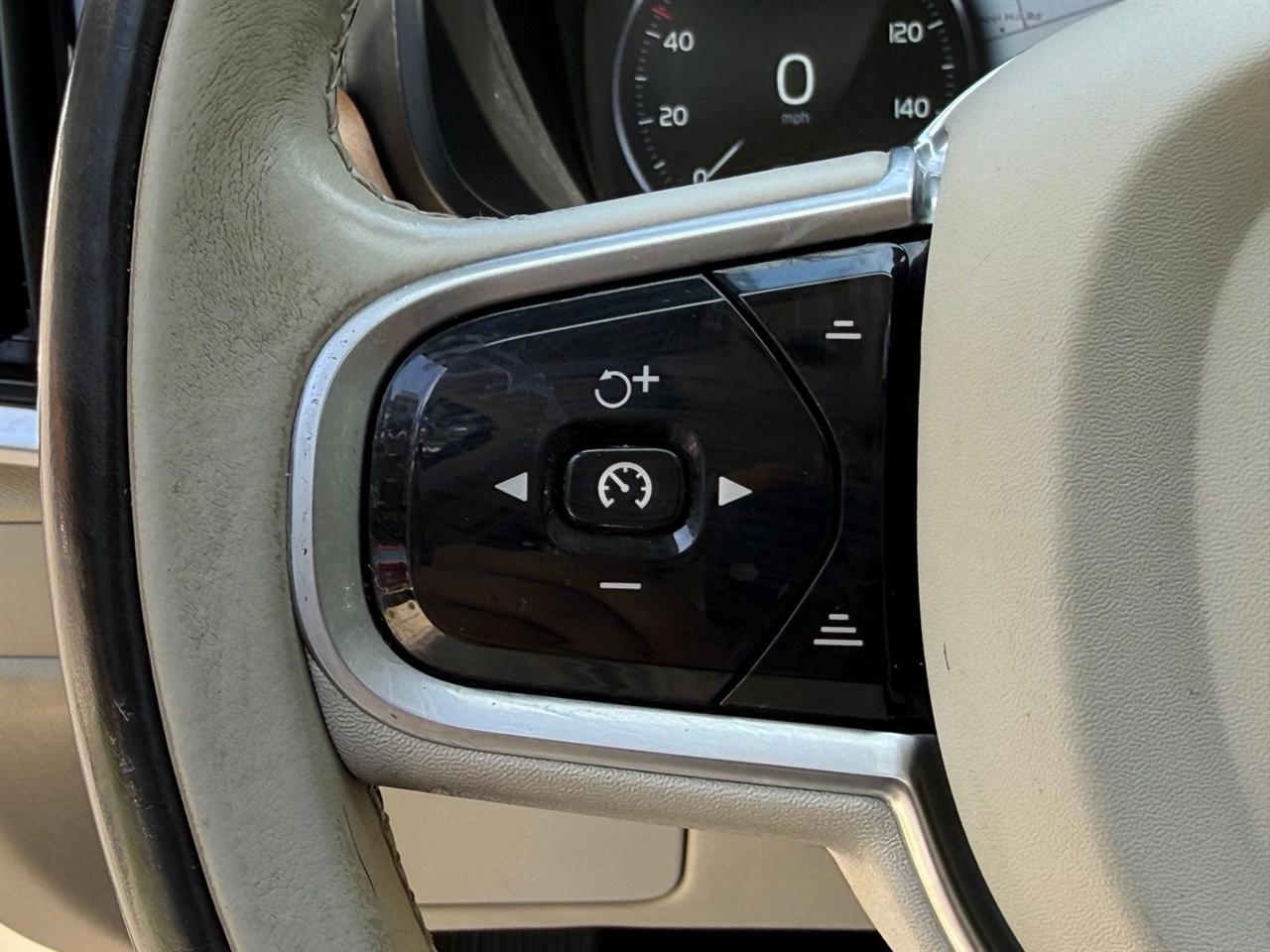 Volvo S90  2017