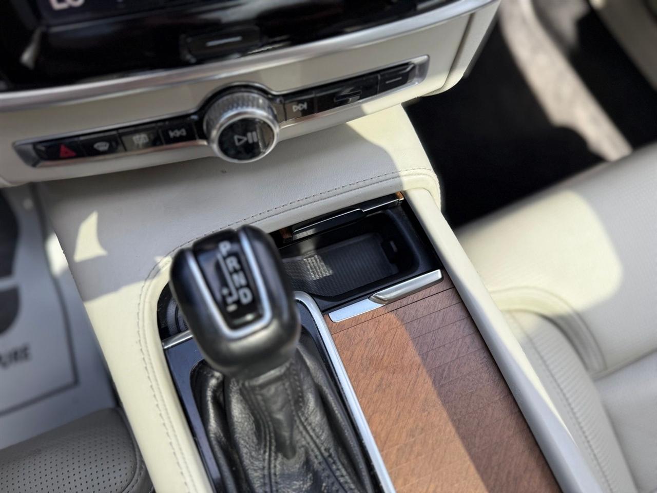 Volvo S90  2017