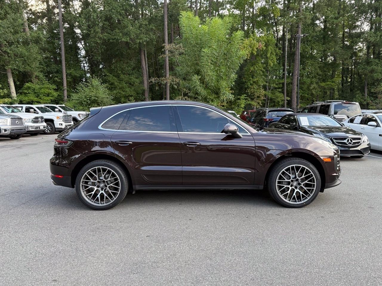 Porsche Macan  2020