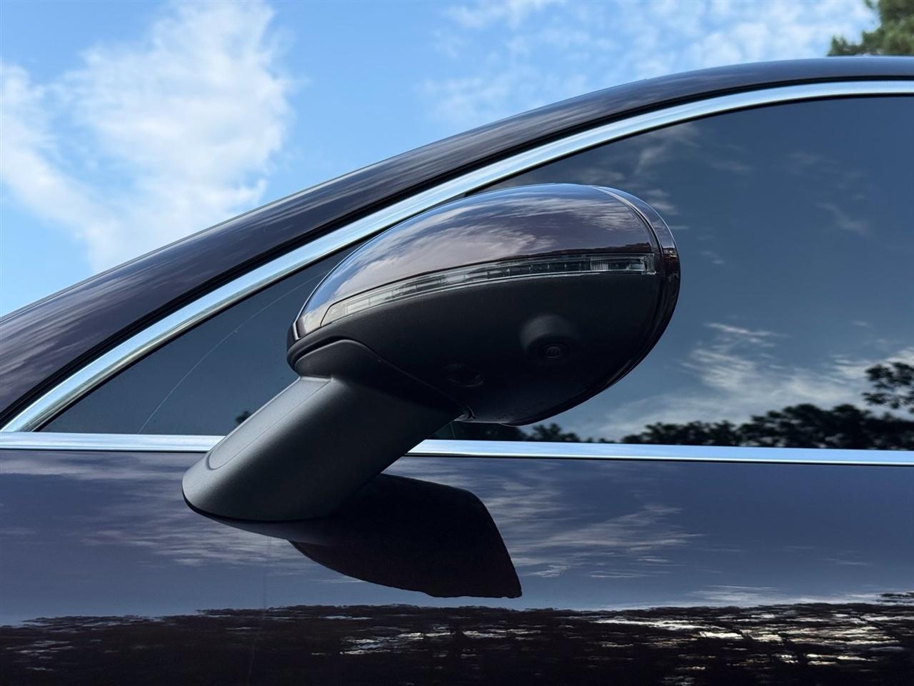 Porsche Macan  2020