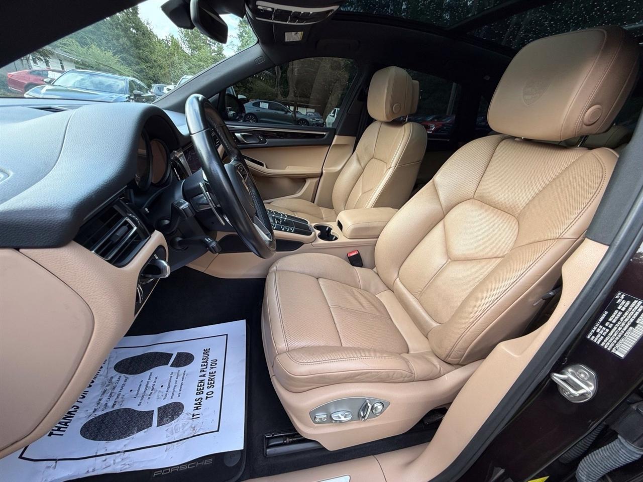 Porsche Macan  2020