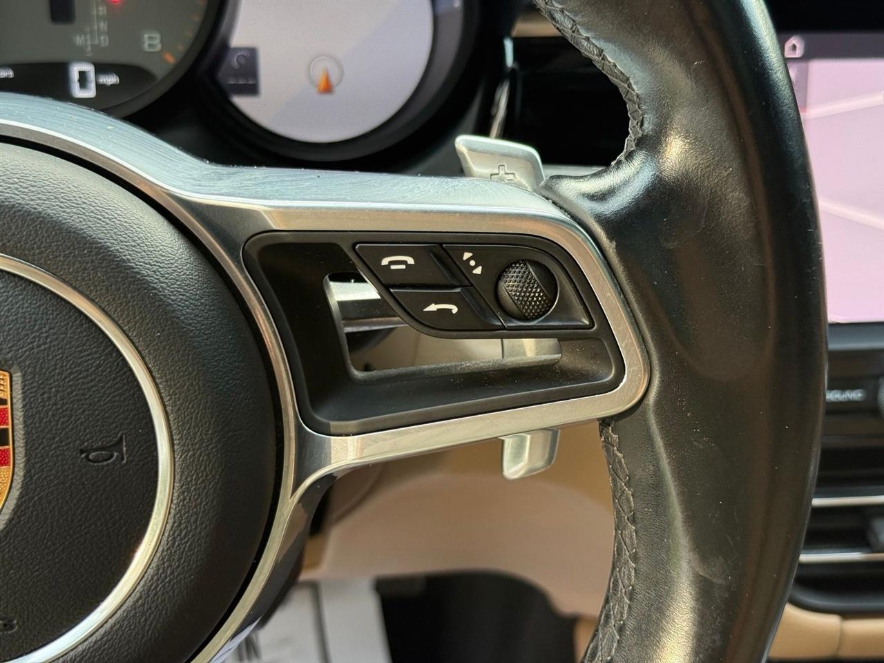 Porsche Macan  2020