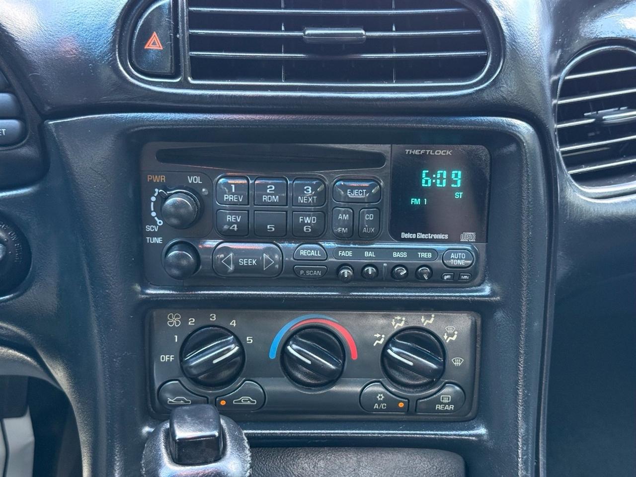 Chevrolet Corvette  1999