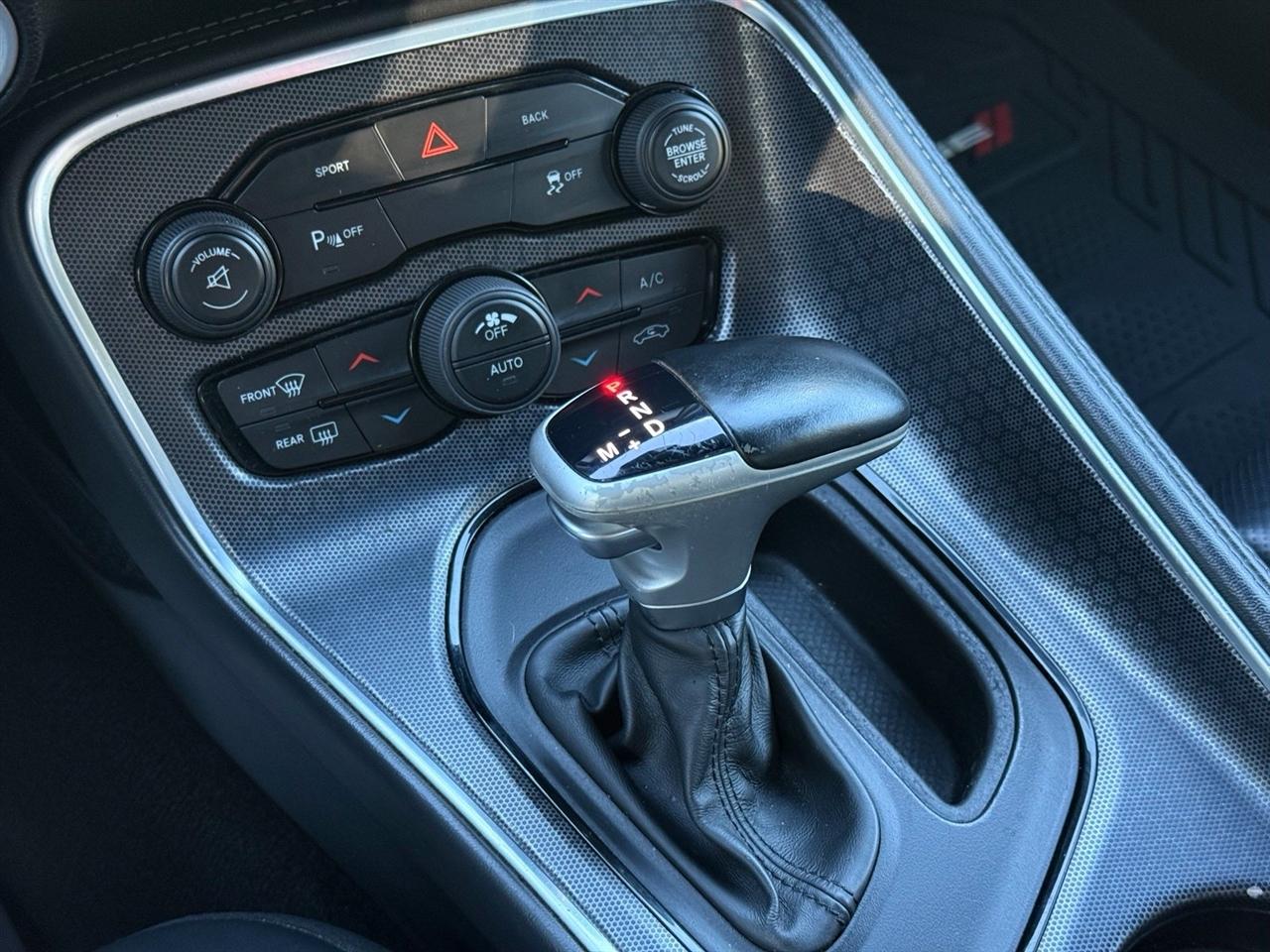 Dodge Challenger  2016