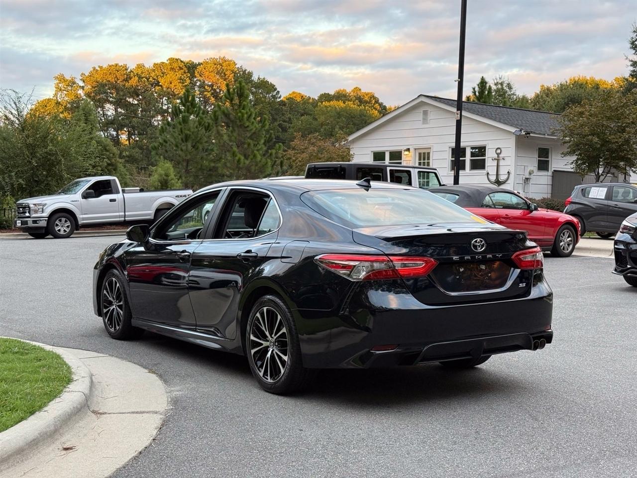 Toyota Camry  2020