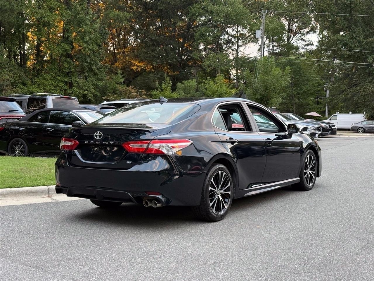 Toyota Camry  2020