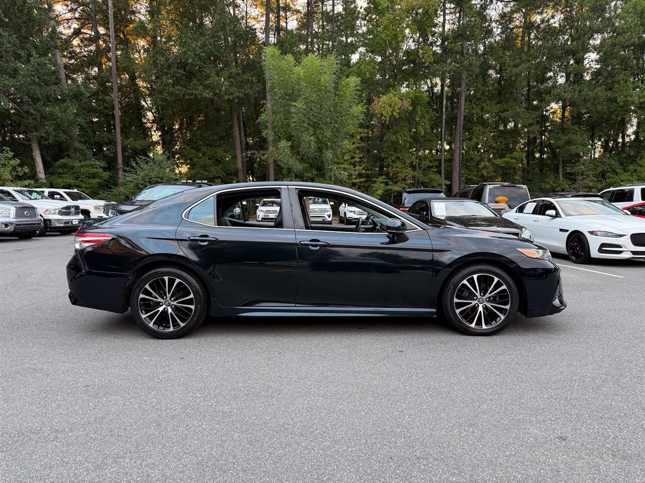 Toyota Camry  2020