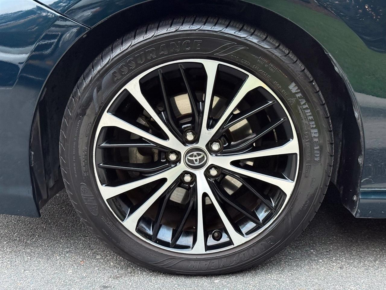 Toyota Camry  2020
