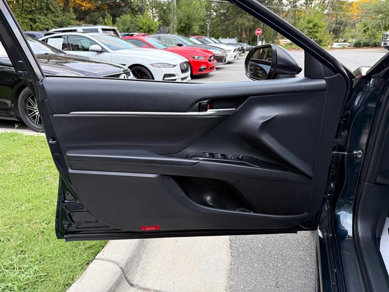 Toyota Camry  2020