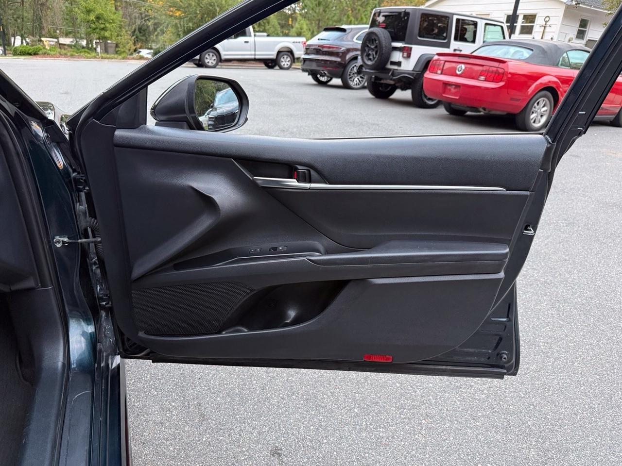 Toyota Camry  2020
