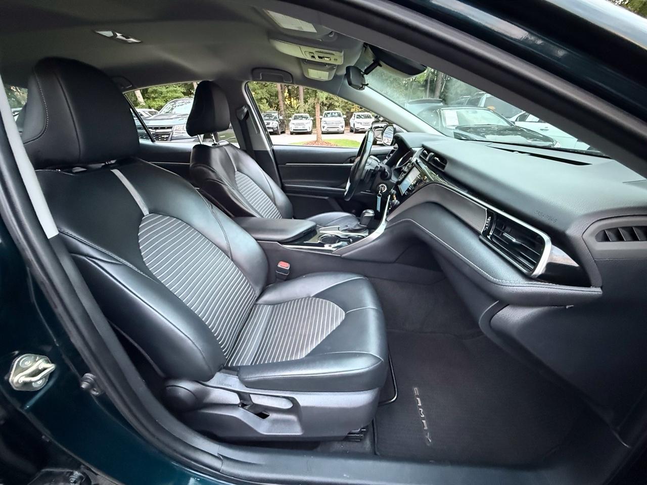 Toyota Camry  2020