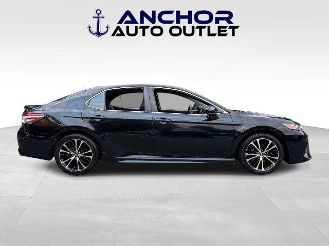 Toyota Camry  2020