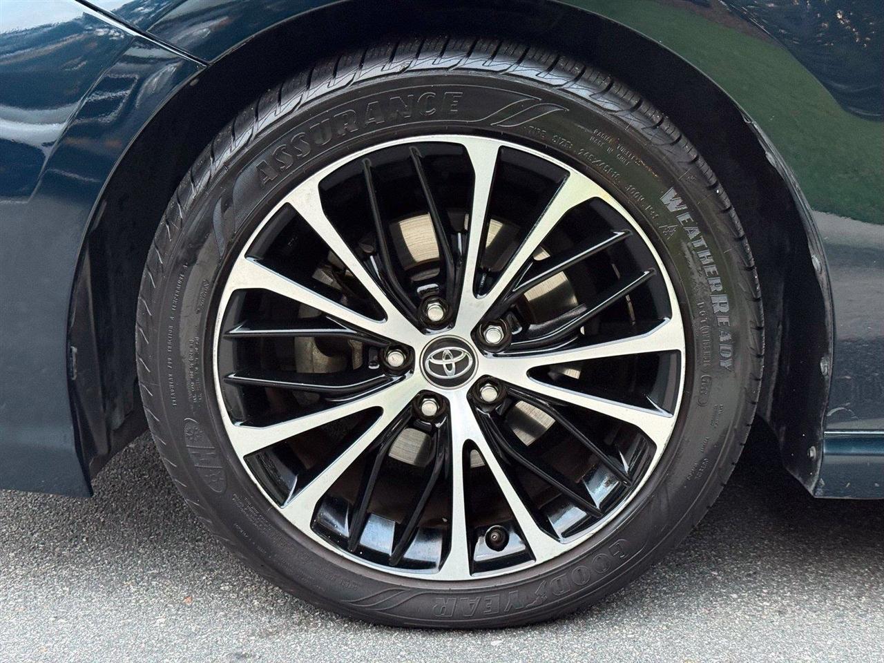Toyota Camry  2020