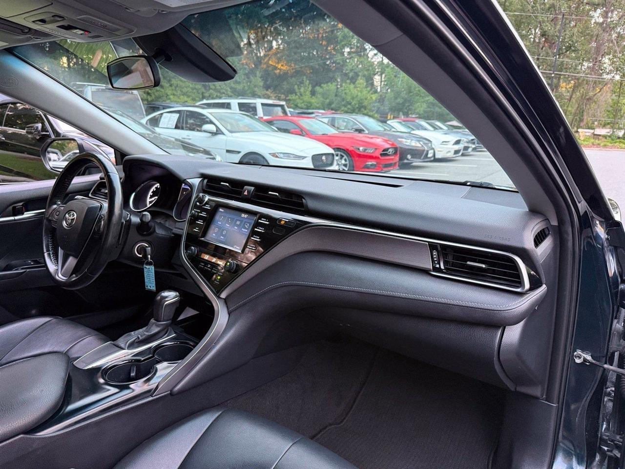 Toyota Camry  2020