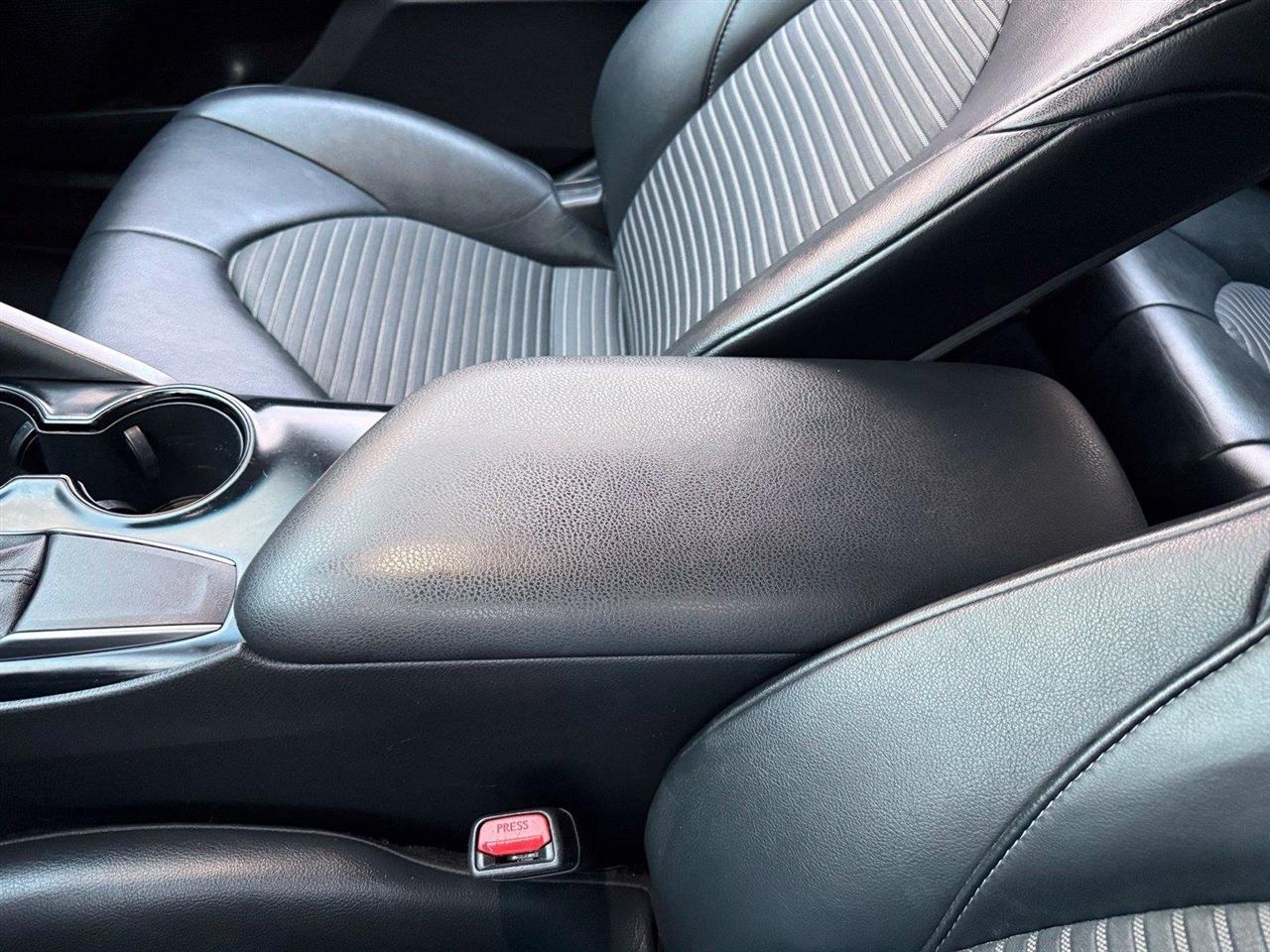 Toyota Camry  2020