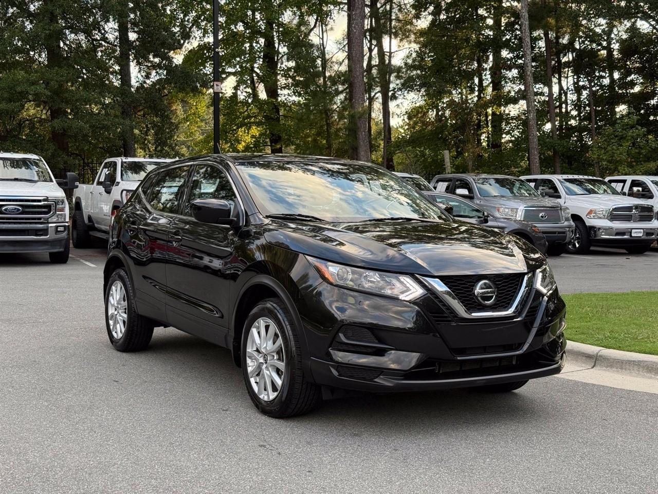 Nissan Rogue Sport  2021