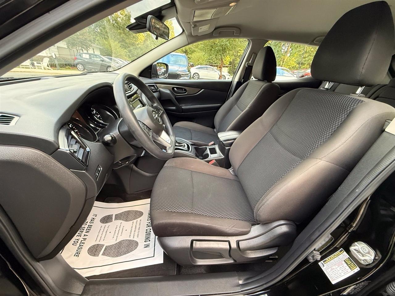Nissan Rogue Sport  2021