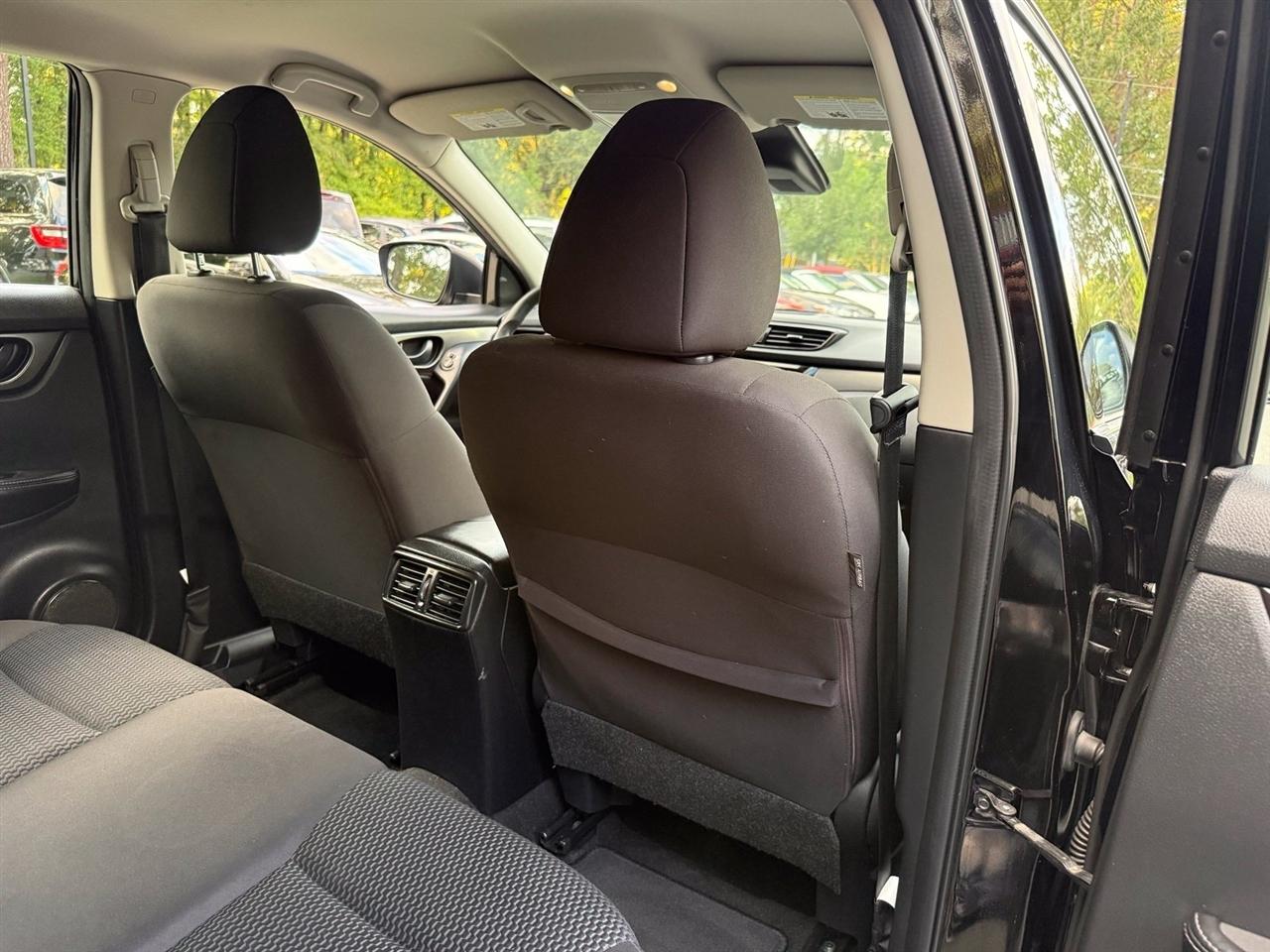 Nissan Rogue Sport  2021