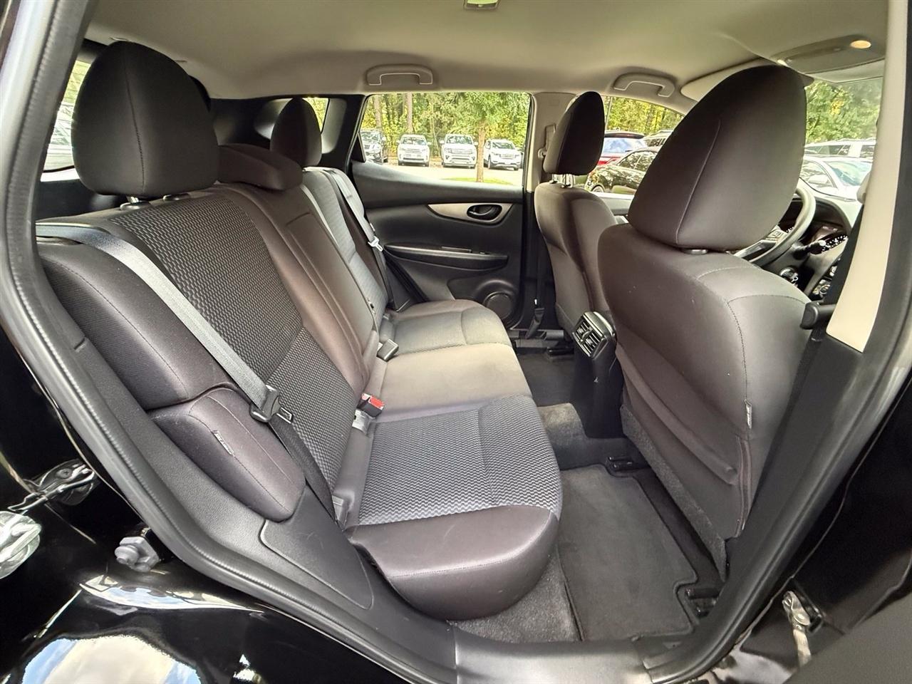 Nissan Rogue Sport  2021
