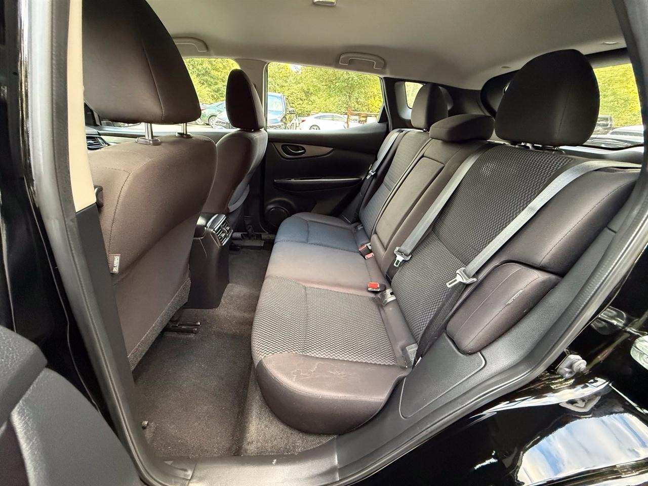 Nissan Rogue Sport  2021