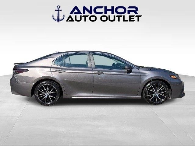 Toyota Camry  2024