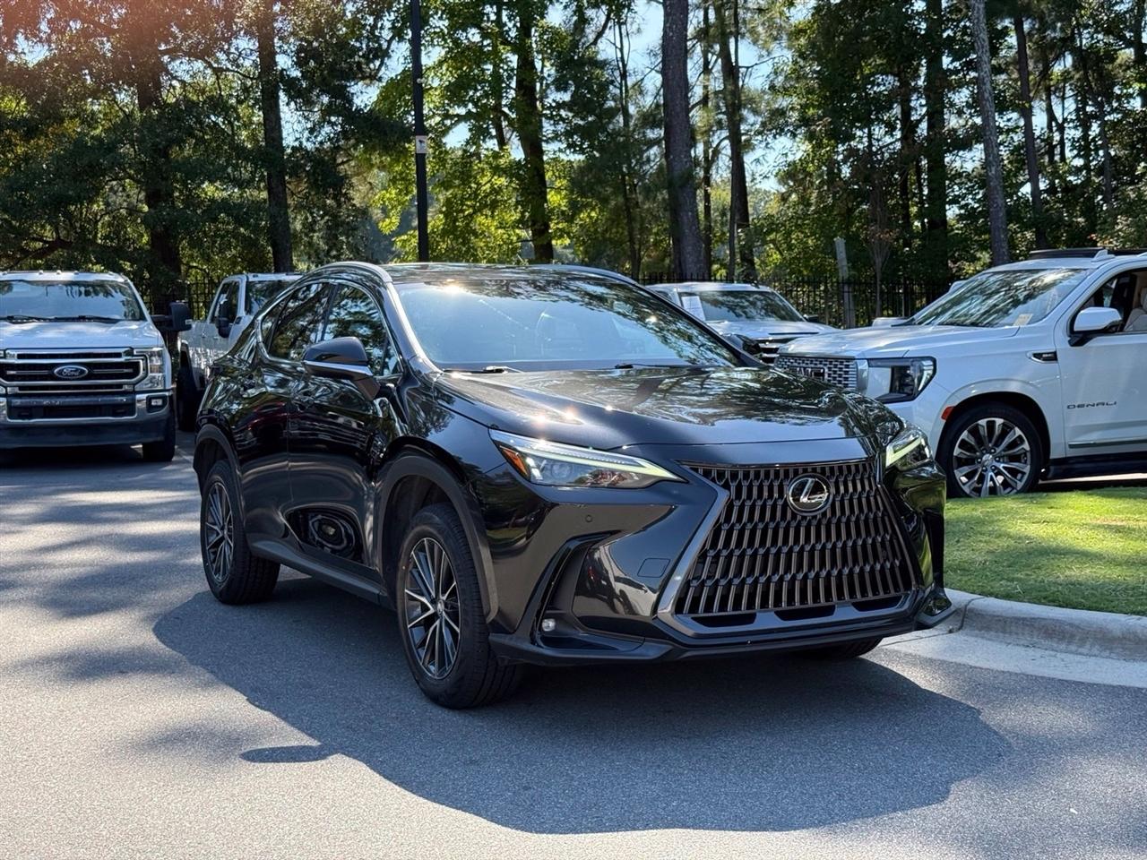 Lexus NX  2024