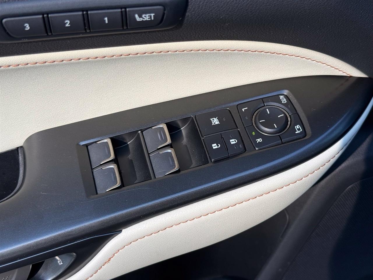 Lexus NX  2024