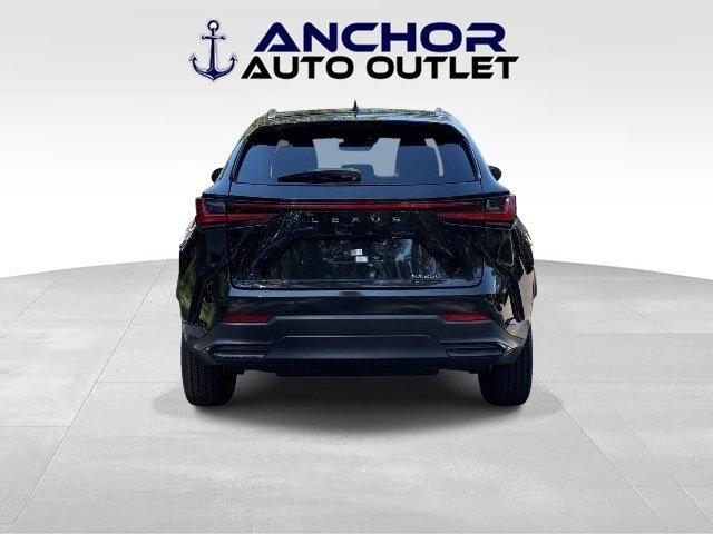 Lexus NX  2024