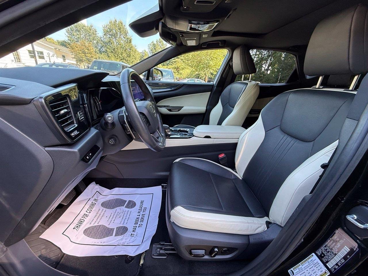 Lexus NX  2024
