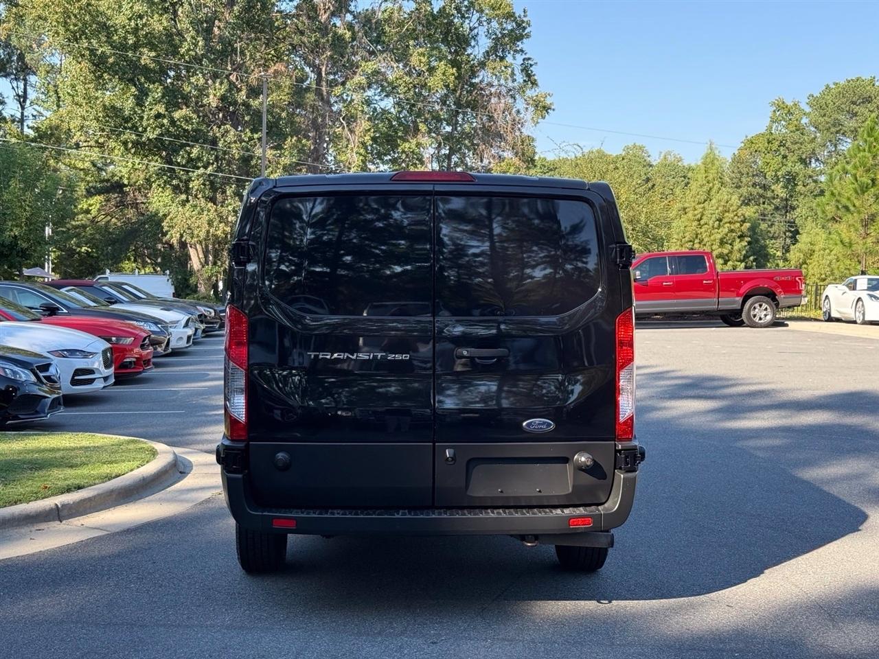 Ford Transit  2021