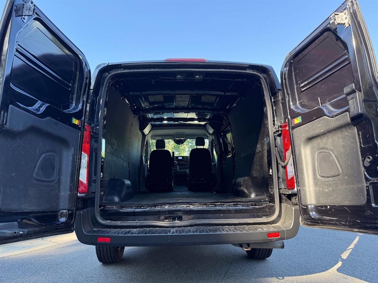 Ford Transit  2021
