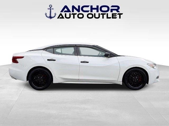 Nissan Maxima  2016