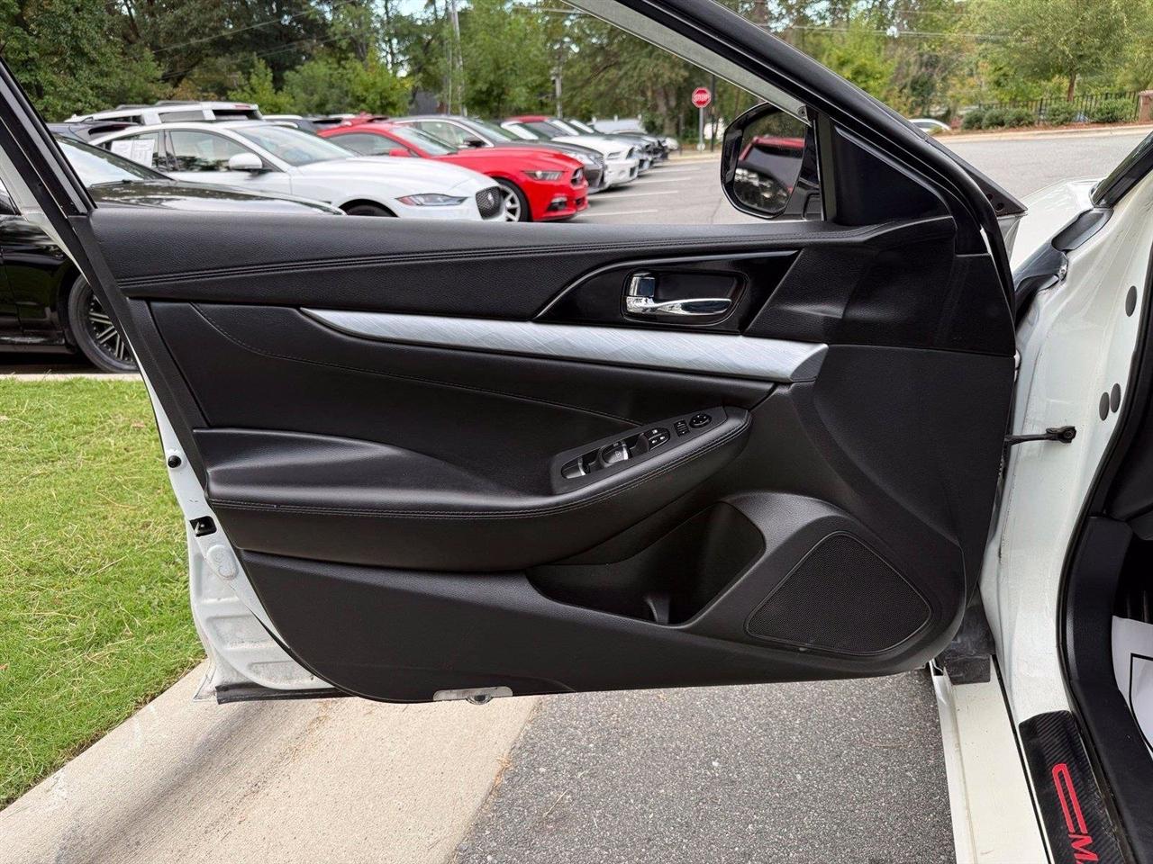 Nissan Maxima  2016