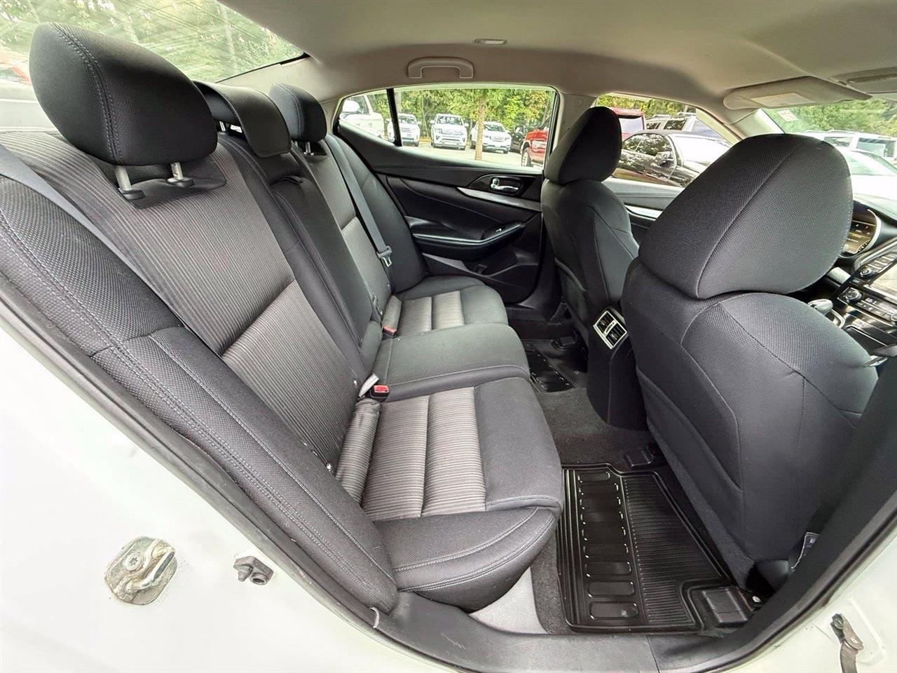 Nissan Maxima  2016