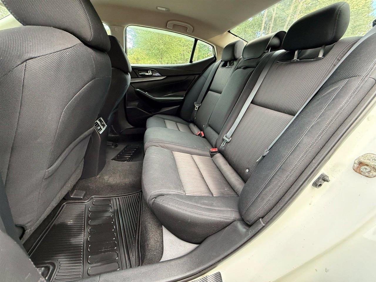 Nissan Maxima  2016