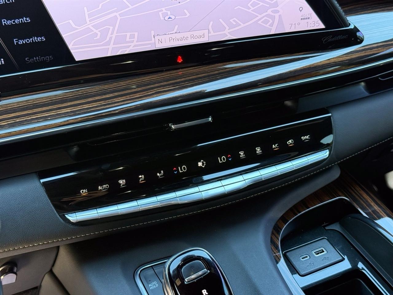Cadillac Escalade  2023