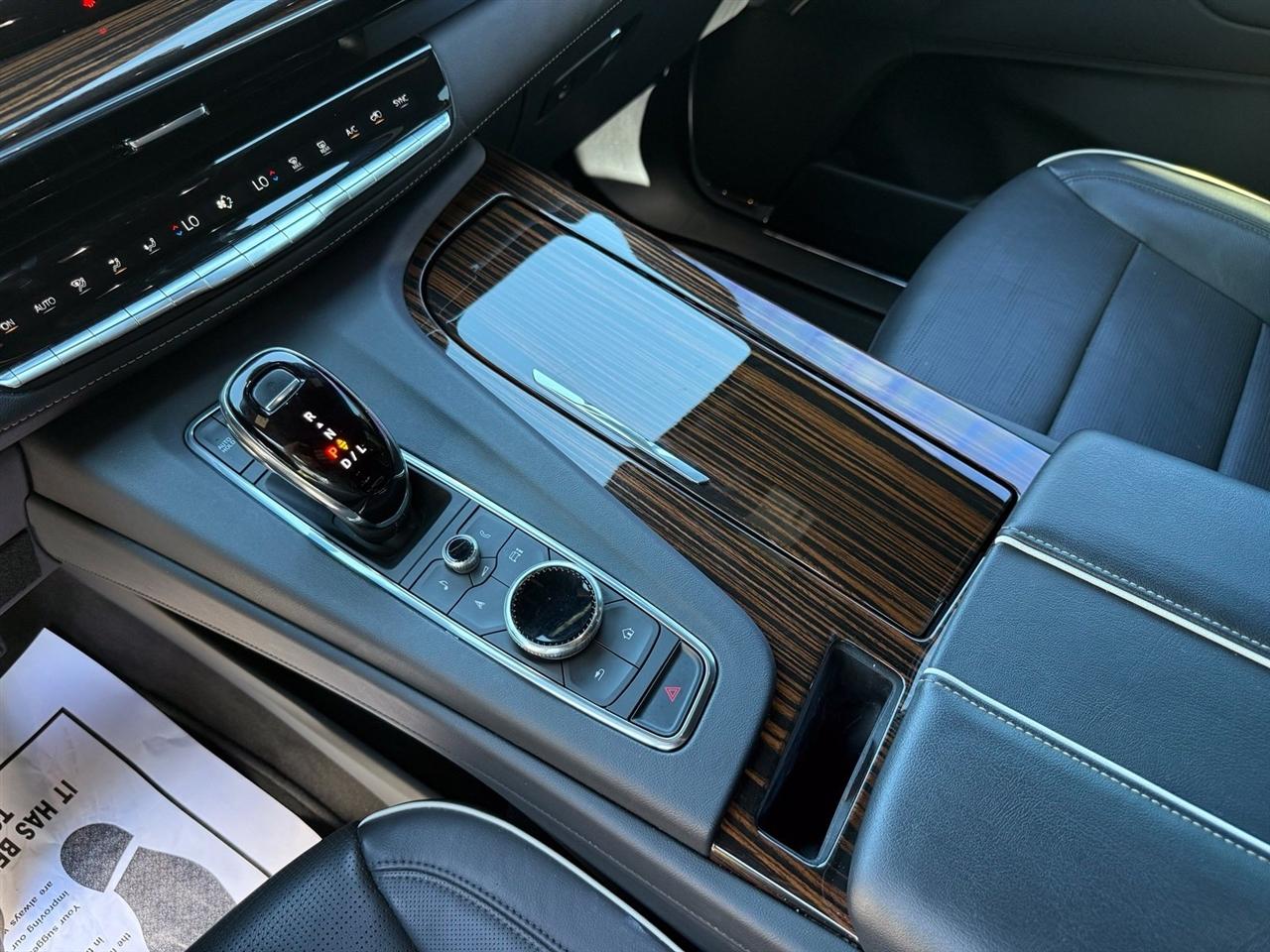 Cadillac Escalade  2023