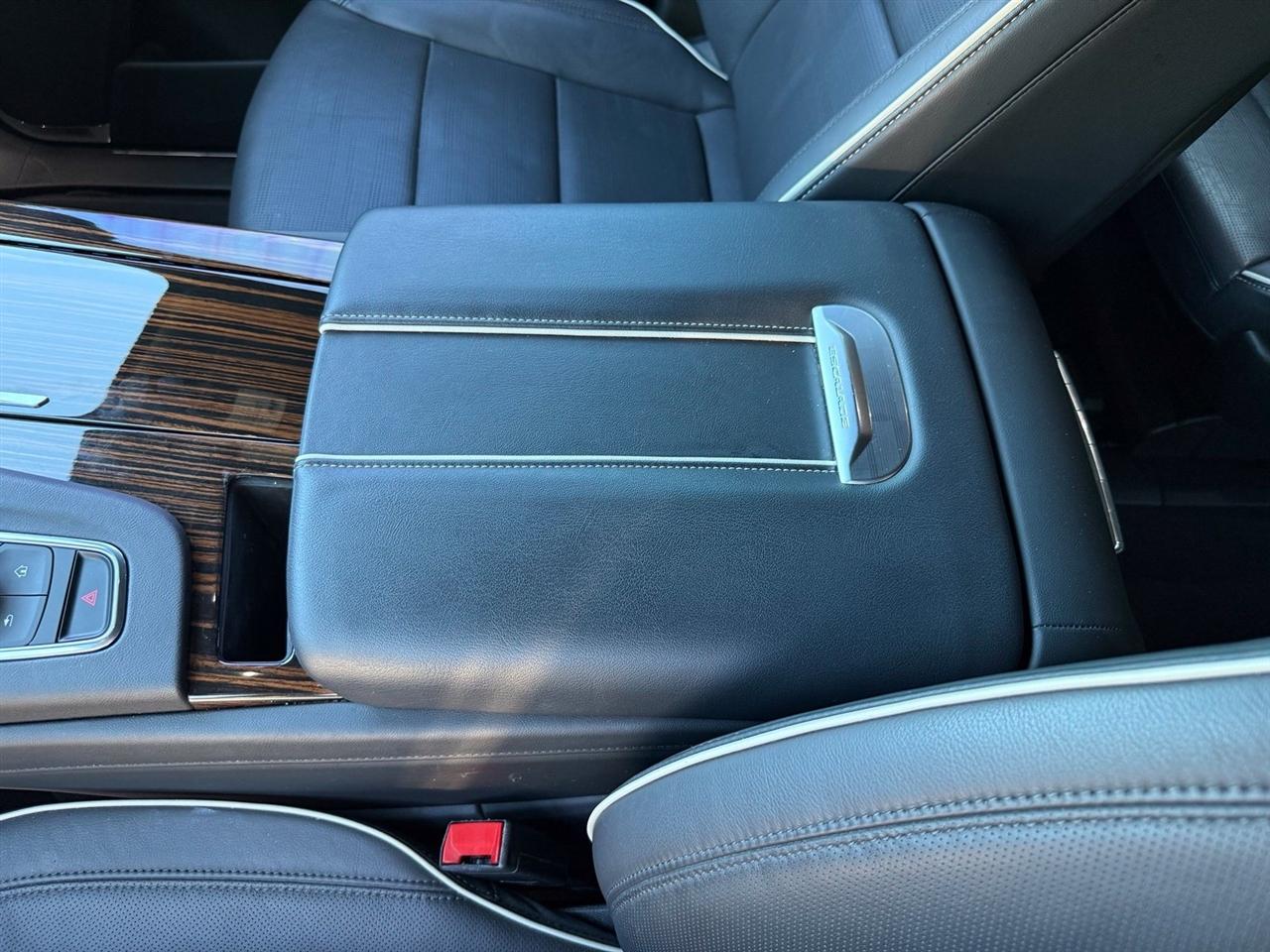 Cadillac Escalade  2023