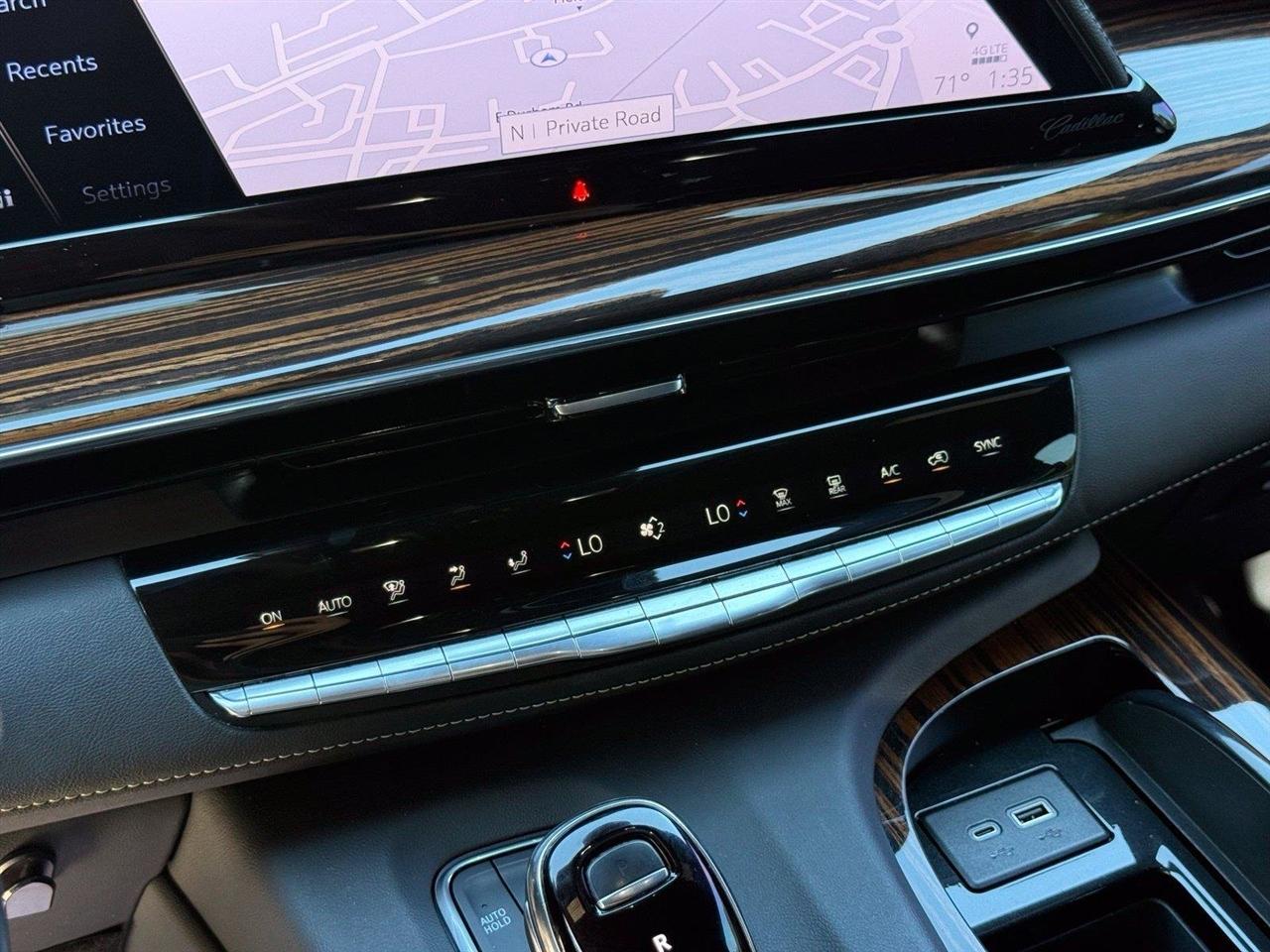 Cadillac Escalade  2023