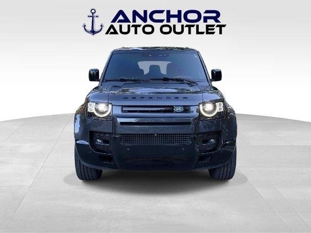 Land Rover Defender  2024