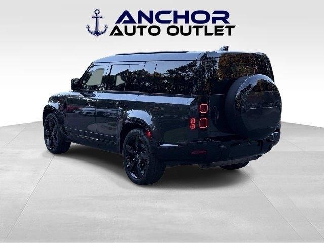 Land Rover Defender  2024