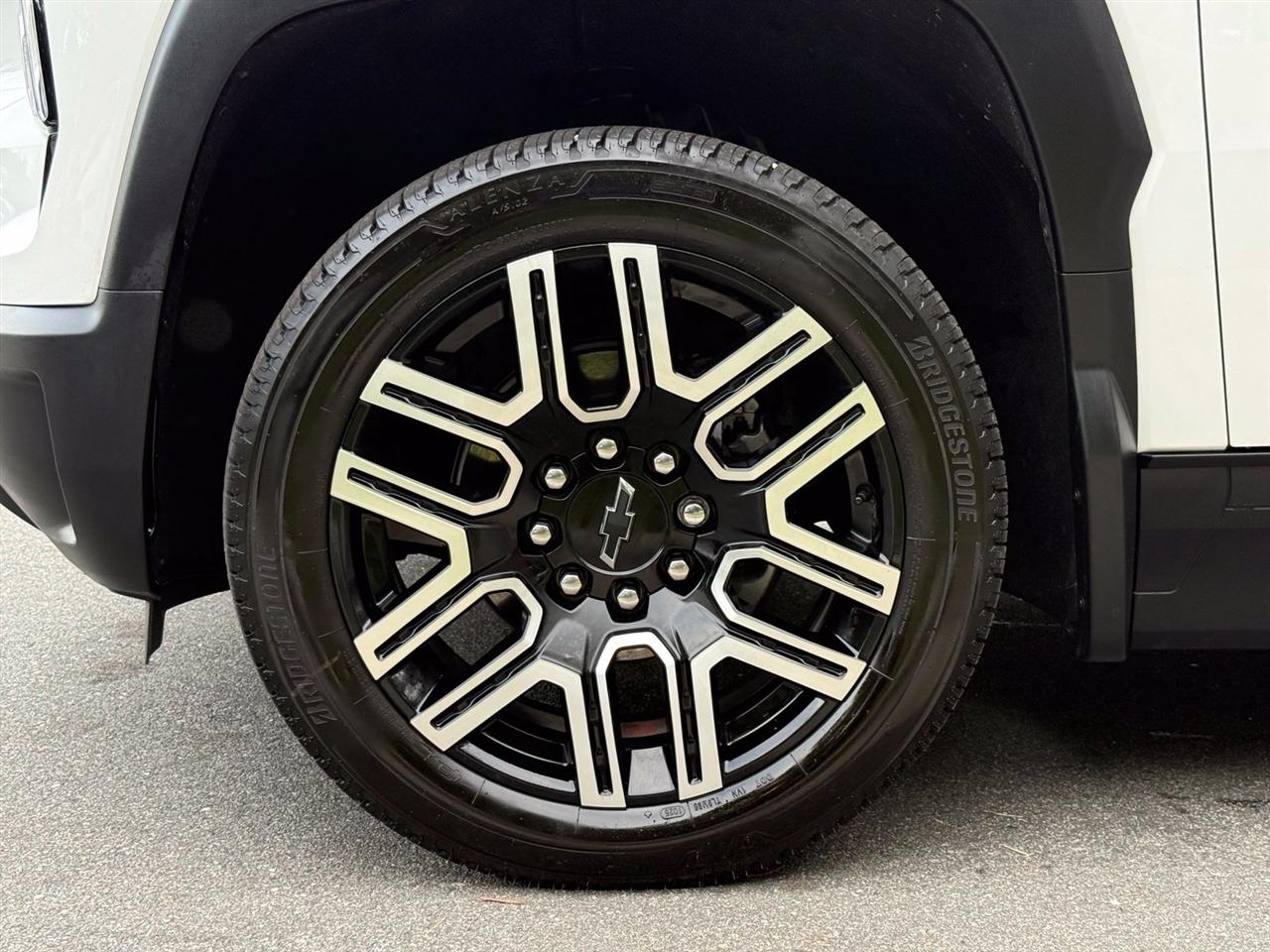 Chevrolet Silverado EV  2026
