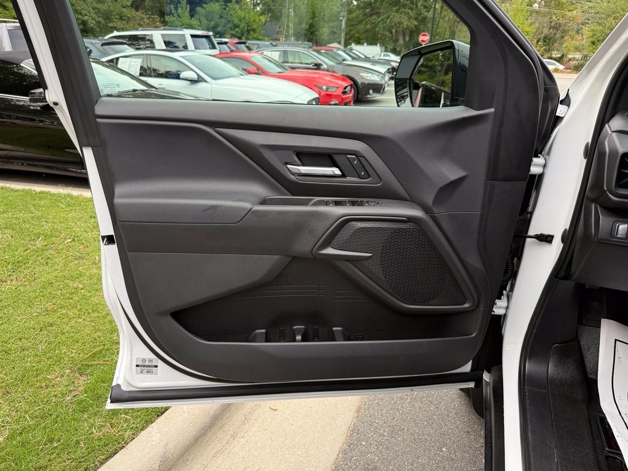 Chevrolet Silverado EV  2026